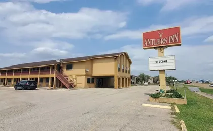 Antler's Inn