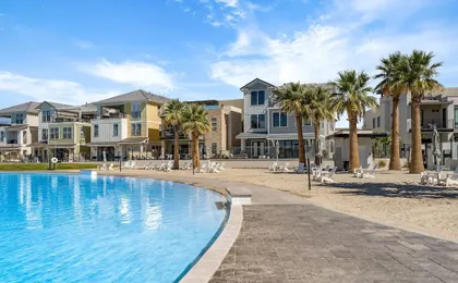 Salt And Sol 5 Bedroom Townhouse