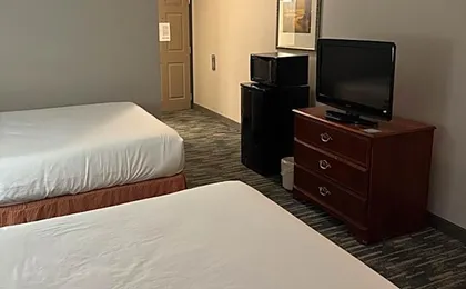 Country Inn & Suites by Radisson, Elgin, IL
