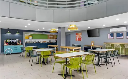 Spark by Hilton Lexington Hamburg