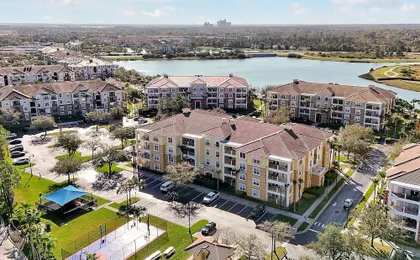 Beautiful Modern Vista Cay Condo, Near Parks-3025