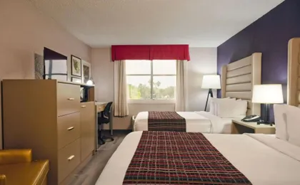 The Palms Inn & Suites Miami, Kendall, FL
