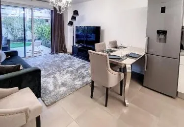 Apartment Palm Beach with a nice swimming pool