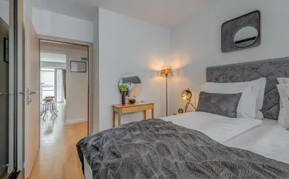 Paparazzi Apartment