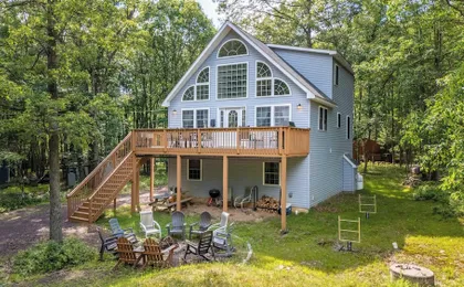 The Nest at Brier Crest by Avantstay Game Room, Expansive Deck & Fire Pit