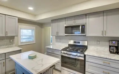 Coastal Comfort & Golfers' Paradise in Sheboygan!