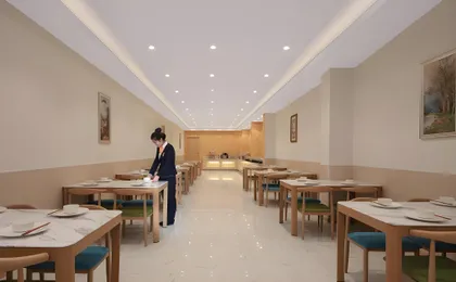 Vienna International Hotel(Jinfang Subway Station,East Railway Station, Hangzhou)