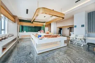 Atour Hotel Bird's Nest And University of International Business Beijing