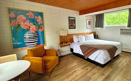 The Sierra Motel
