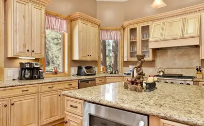 Wolf Creek Castle #2202