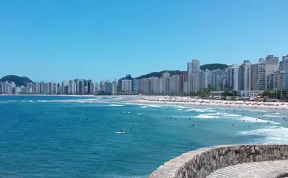Apartamento Frente Para O Mar ,50 M Da Praia , Ar Condicionado Todos Quartos