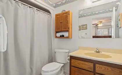 Ozark Get-away Lakefront Condo With Boat Slip