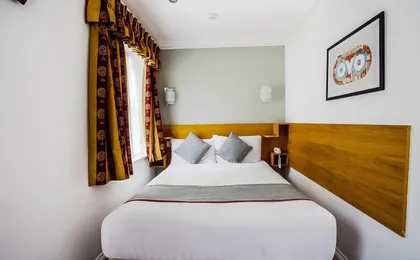 Oyo London Guest House