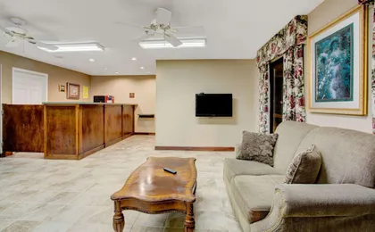 Super 8 by Wyndham Booneville