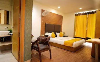 Fabhotel Siya Residency