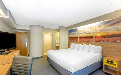 Days Inn by Wyndham Eagan Minnesota Near Mall of America