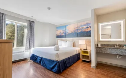 Days Inn by Wyndham Thornton