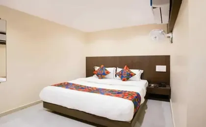 Fabhotel Casa Royal Residency