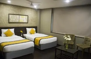 Hotel Dhans