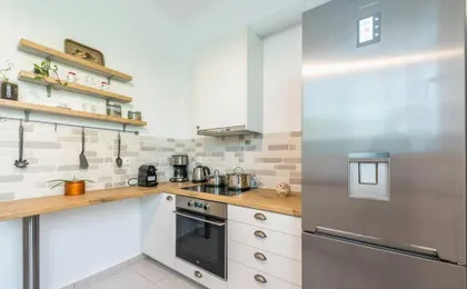 Casa Pamisou Near Attiki Metro Station