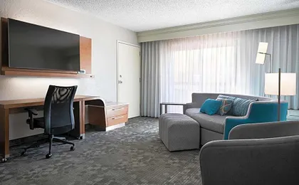 Courtyard by Marriott Las Vegas Convention Center