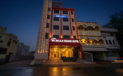 Fabhotel Sri Balaji Grand