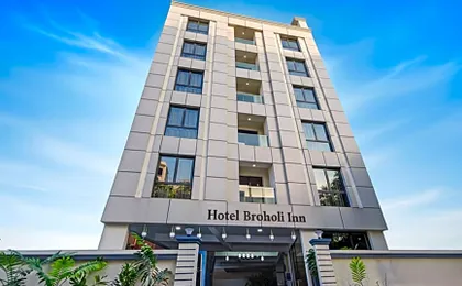 Hotel Broholi Inn Near Hafeezpet Railway Station