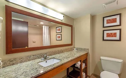 Comfort Suites Newark - Harrison