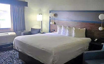 AmericInn by Wyndham Lincoln North