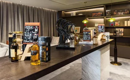 Yuexiu Hotel Guangzhou, Curio Collection by Hilton
