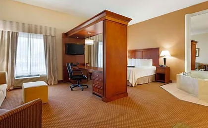 Hampton Inn & Suites Detroit/Chesterfield Township