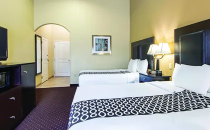 La Quinta Inn & Suites by Wyndham Houston New Caney