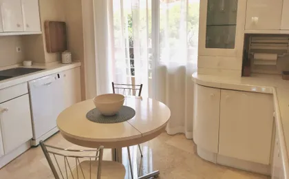 Pent-house, 3 Bedroom, Sleeps 6, Parking