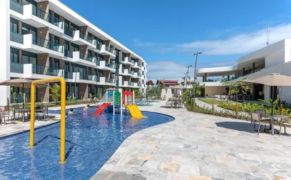 Makia Beach Experience Muro Alto Por Brevelar