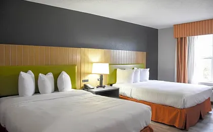 Country Inn & Suites by Radisson, Bloomington-Normal West, IL