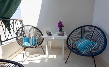Apartment Coastal Urban Nest