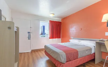 Motel 6 Phoenix North Bell Road