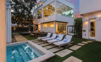 Luxe 6bdr Retreat w/ Putting Green + Game Room Bouldin Collective by Avantstay