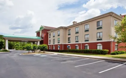 Comfort Inn & Suites Buford near Mall of Georgia