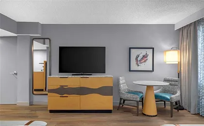 DoubleTree by Hilton Phoenix Midtown