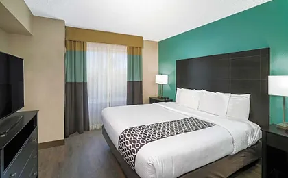 La Quinta Inn & Suites by Wyndham Lebanon
