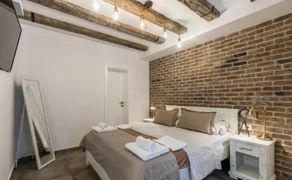 Studio Apartments Insula
