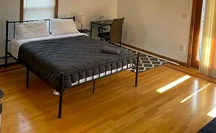 Homestay in Boston Pearl Street