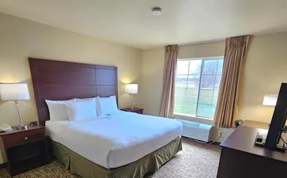 Cobblestone Inn & Suites