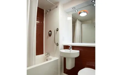 Travelodge Edinburgh Central Waterloo Place