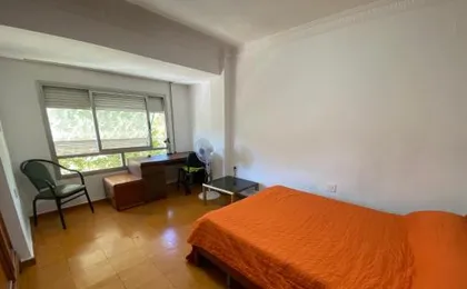 piso para jovenes familia cerca playa y centro . BLASCO IBANEZ A