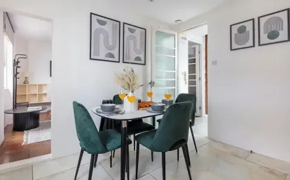 Chic 1BR by Goodge Street Station