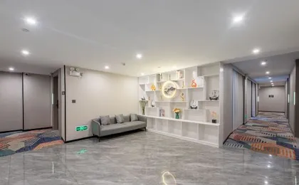 Qicheng Apartment (Changgang Subway Station Guangyi Second Hospital)