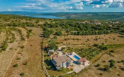 Villa Doci