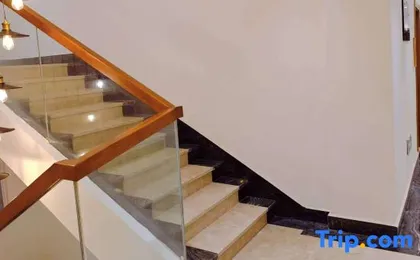 Muzhou Hotel (Dali Fengyi)